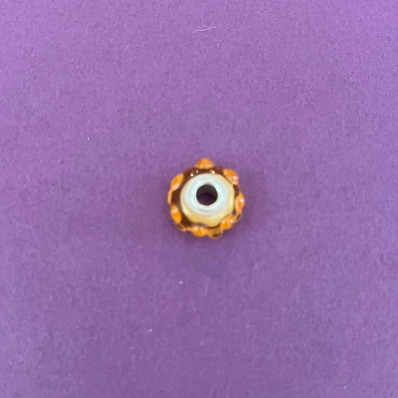 Trollbeads Golden Bud bead. - Picture 3 of 9